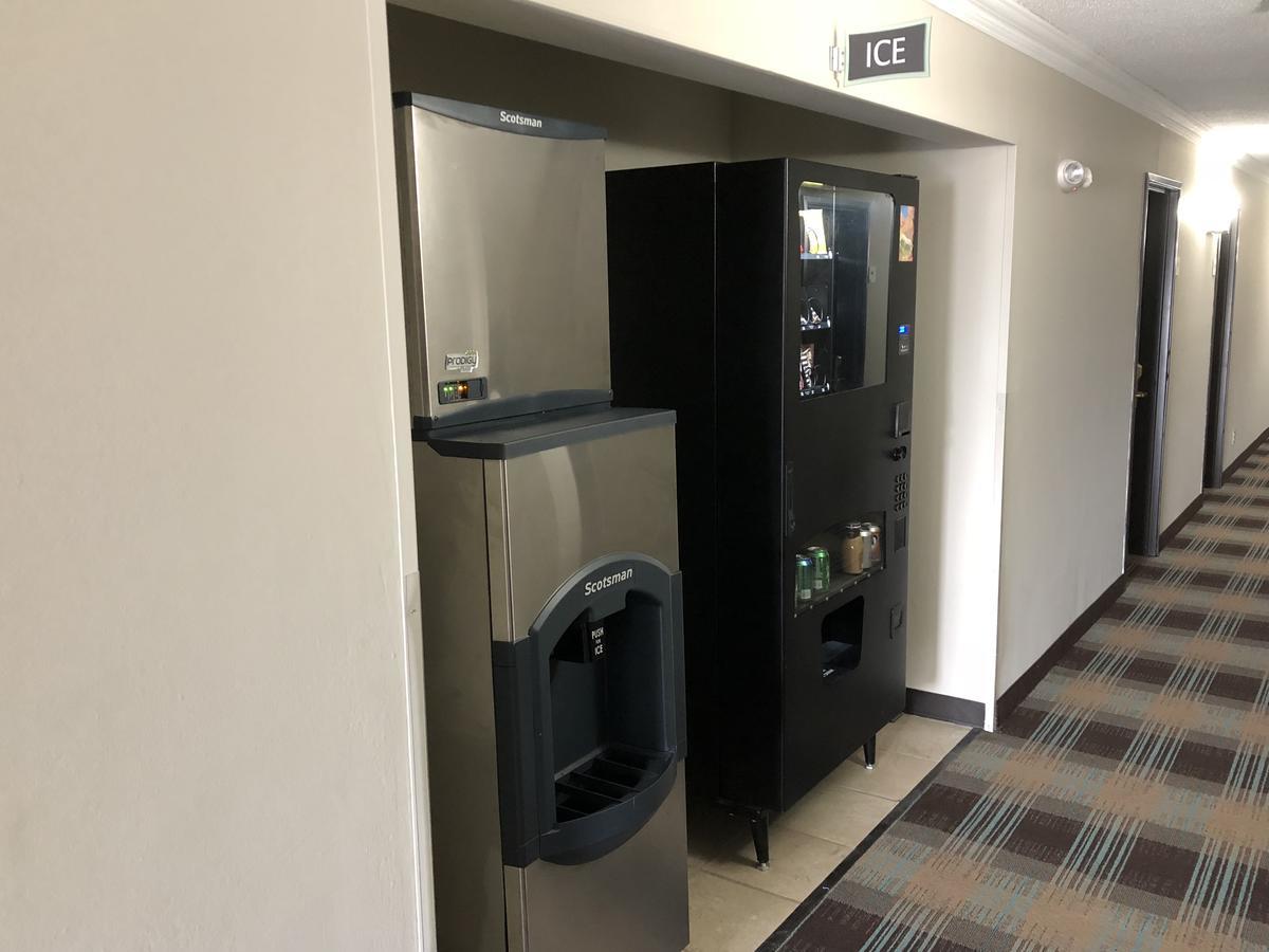 Countryside Inn & Suites Omaha East-Council Bluffs Ia Εξωτερικό φωτογραφία